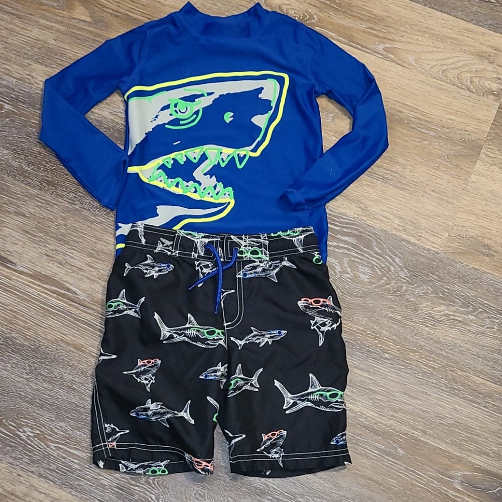 Carter's swim trunks&long sleeve swim shirt size 5